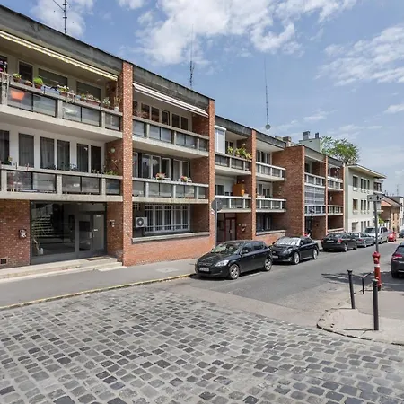 Belleville With Balcony