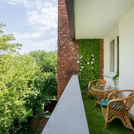 Belleville With Balcony Apartamento Budapest